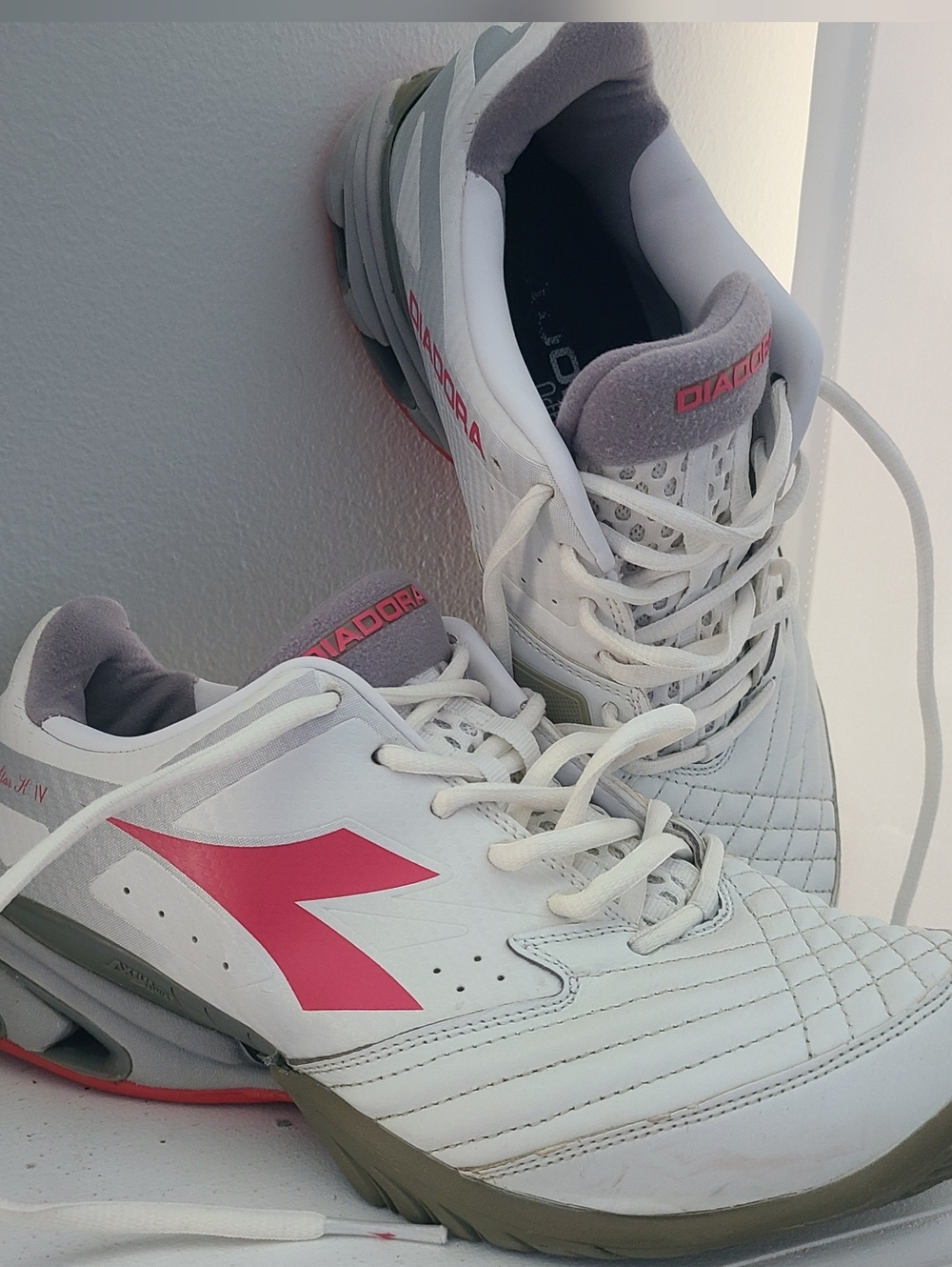 Diadora S Star K IV Women's Tennis Shoes Size 9.5